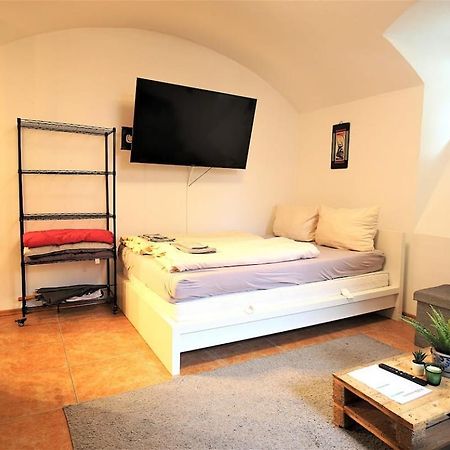 Fully Equipped Apartment Near Main Station Вюрцбург Екстериор снимка